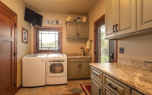 914 Bay Lane NE, Alexandria, MN 56308