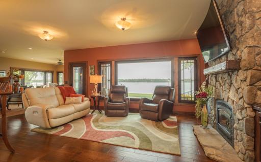 914 Bay Lane NE, Alexandria, MN 56308