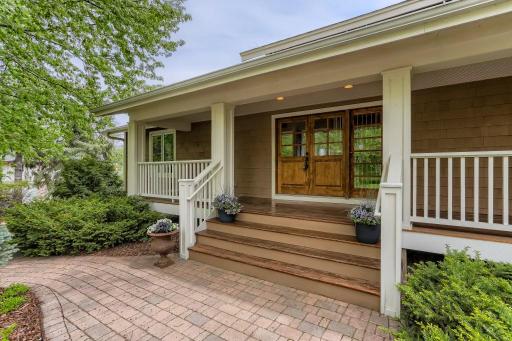 6621 Minnewashta Parkway, Excelsior, MN 55331