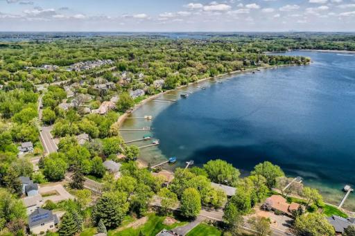 6621 Minnewashta Parkway, Excelsior, MN 55331