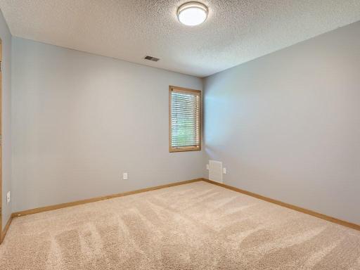 8916 Highview Lane, Woodbury, MN 55125