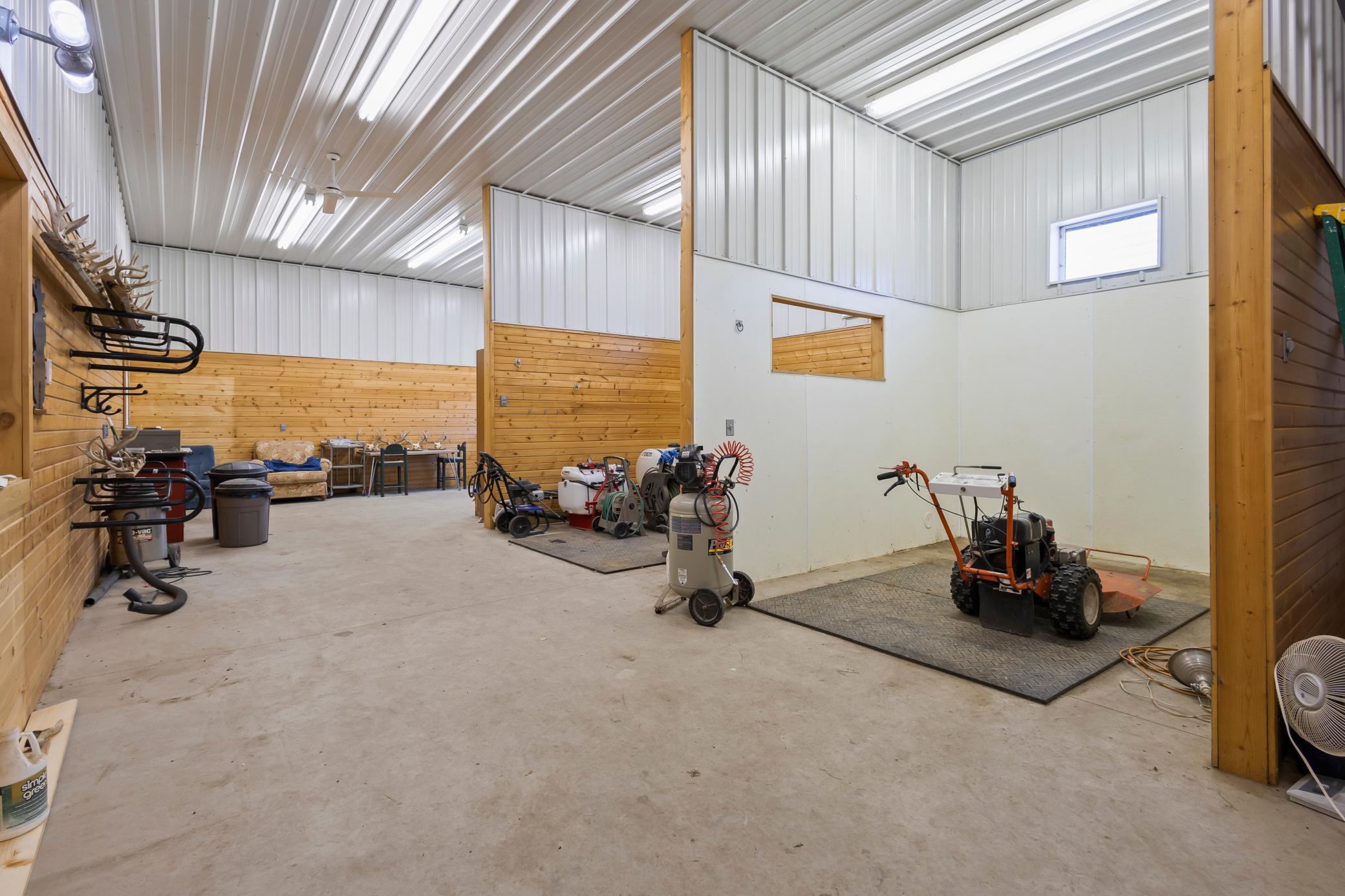 Tack Room, Wash Bay, Lounge And Bathroom.jpg