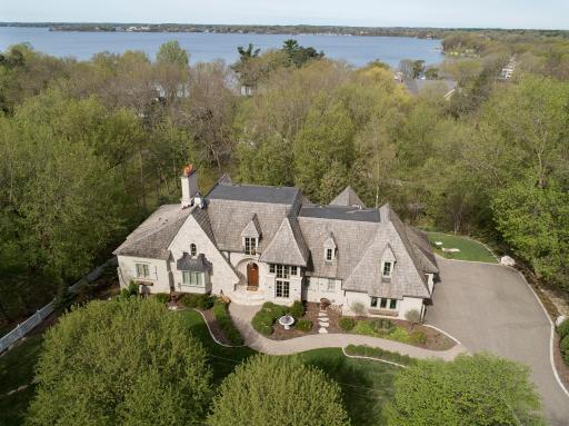 525 Harrington Road, Wayzata, MN 55391