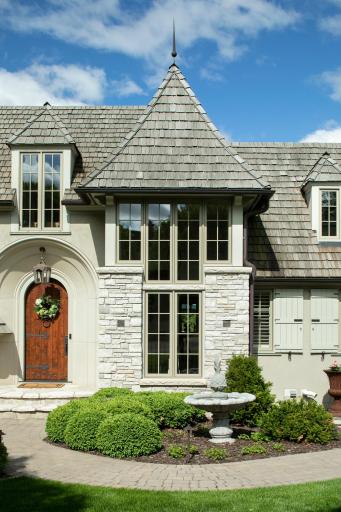 525 Harrington Road, Wayzata, MN 55391