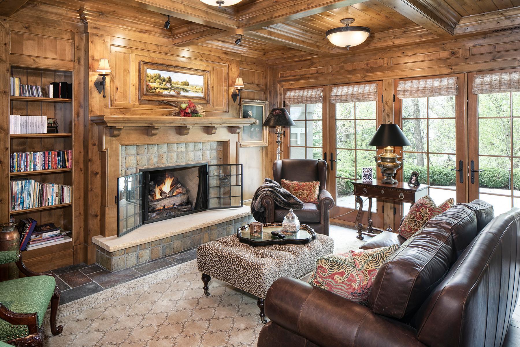 Family Room Lounge walks out to back patio