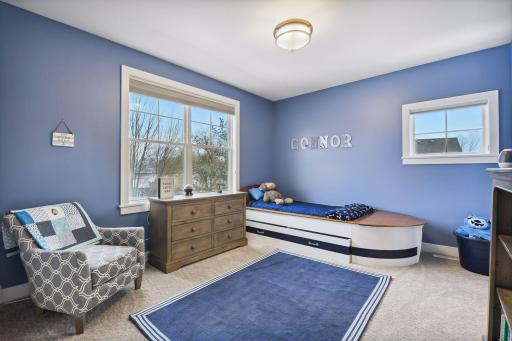 18500 9th Avenue N, Plymouth, MN 55447