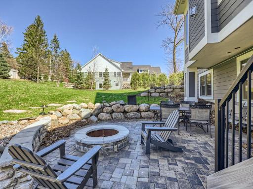 18500 9th Avenue N, Plymouth, MN 55447