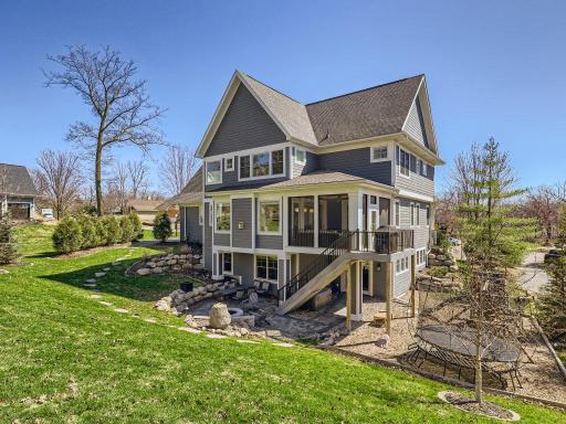 18500 9th Avenue N, Plymouth, MN 55447