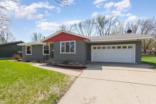 206 Inner Drive, Montgomery, MN 56069