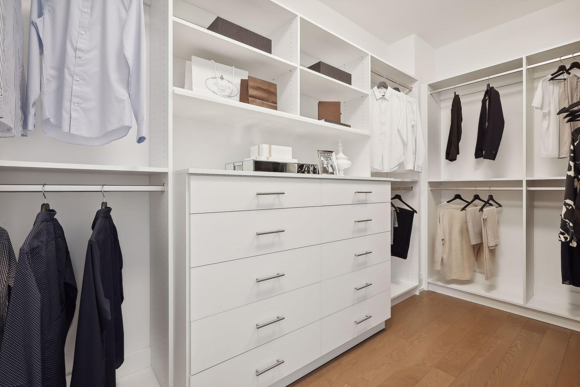 Photo is of model unit, fit and finishes will vary for the subject property. Reach out to sales team for further details.