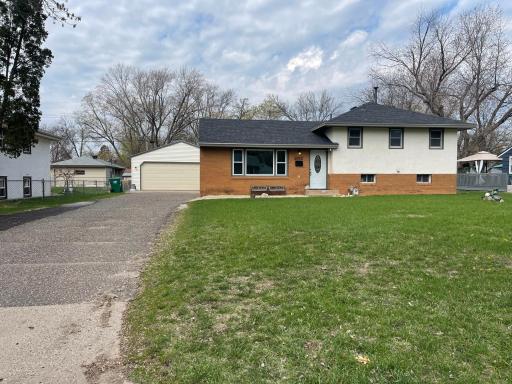 6407 Kyle Avenue N, Brooklyn Center, MN 55429