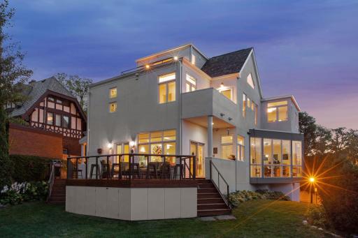 1611 Dupont Avenue S, Minneapolis, MN 55403