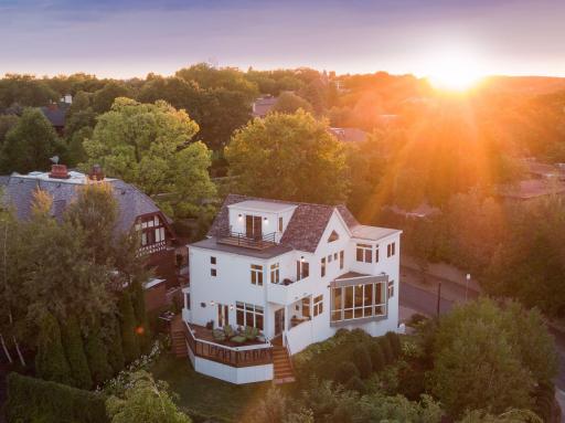 1611 Dupont Avenue S, Minneapolis, MN 55403