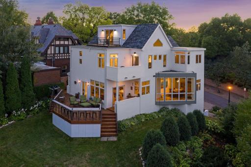 1611 Dupont Avenue S, Minneapolis, MN 55403