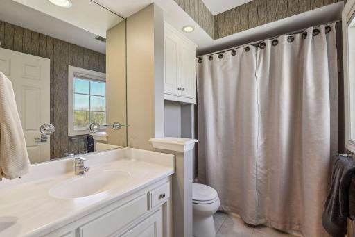 2 full upstairs baths for the other bedrooms