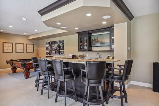 18590 Bearpath Trail, Eden Prairie, MN 55347