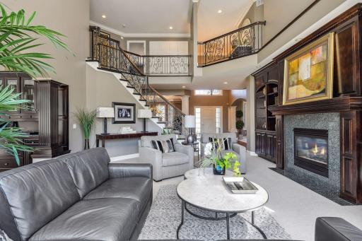 18590 Bearpath Trail, Eden Prairie, MN 55347