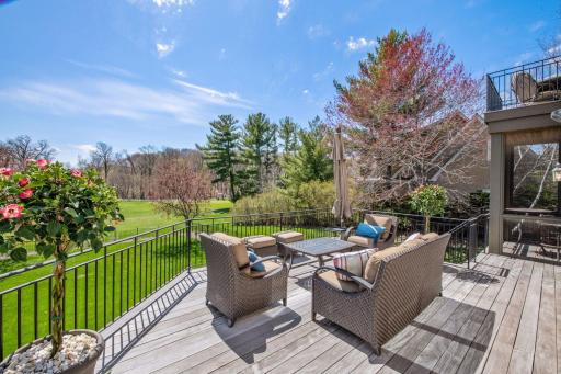 18590 Bearpath Trail, Eden Prairie, MN 55347