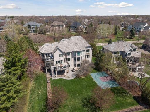 18590 Bearpath Trail, Eden Prairie, MN 55347