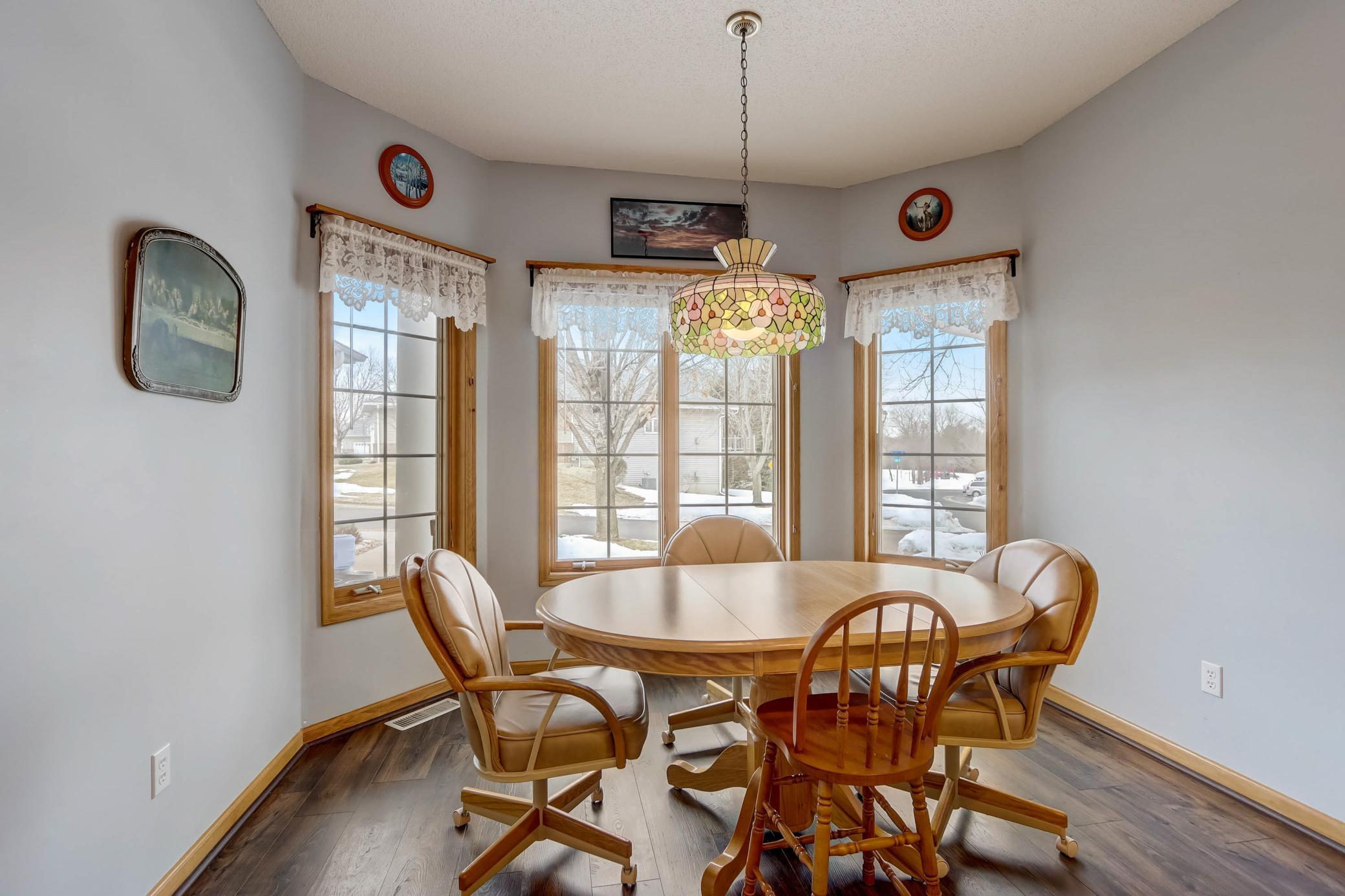 Eat in Kitchen and Bay Window