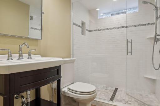 2105 Irving Avenue S, 5, Minneapolis, MN 55405