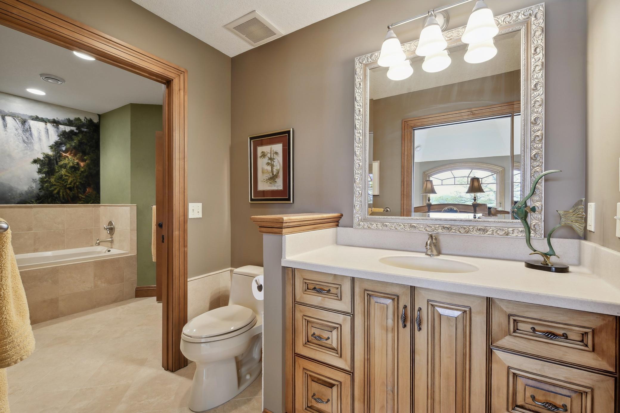 Jack & Jill Bathroom, bedroom 2