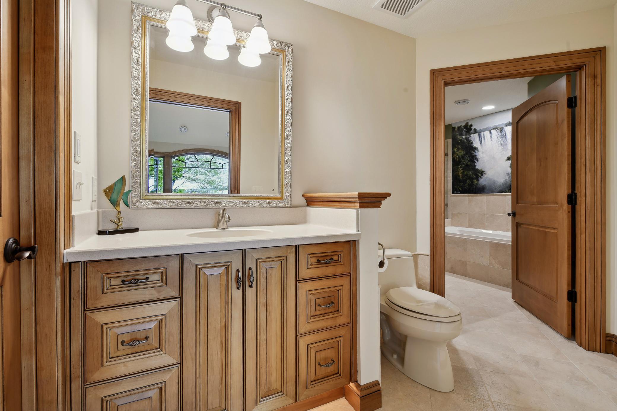 Jack & Jill Bathroom, bedroom 3