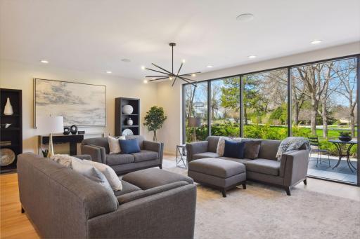 45 Clay Cliffe Drive, Excelsior, MN 55331