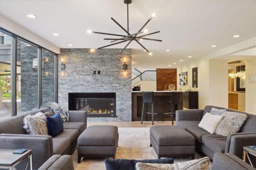 45 Clay Cliffe Drive, Excelsior, MN 55331