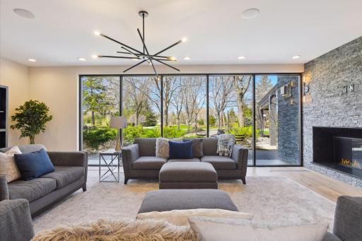 45 Clay Cliffe Drive, Excelsior, MN 55331