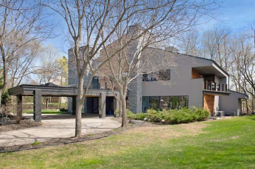 45 Clay Cliffe Drive, Excelsior, MN 55331