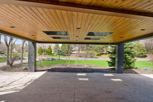 45 Clay Cliffe Drive, Excelsior, MN 55331