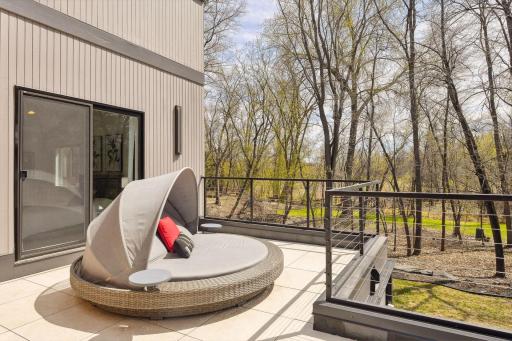 45 Clay Cliffe Drive, Excelsior, MN 55331