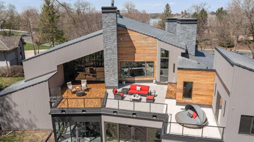 45 Clay Cliffe Drive, Excelsior, MN 55331
