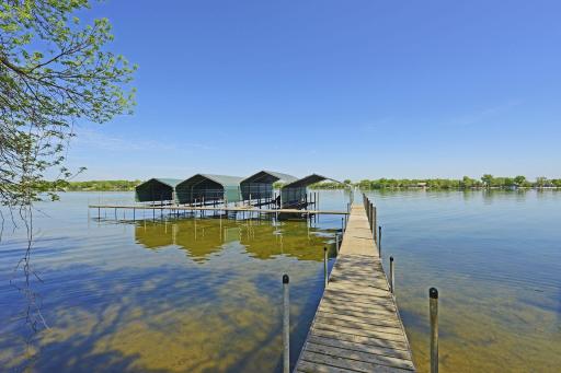 45 Clay Cliffe Drive, Excelsior, MN 55331