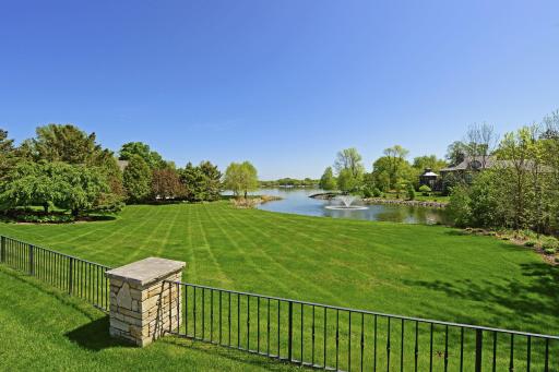 45 Clay Cliffe Drive, Excelsior, MN 55331