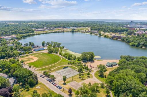 7534 38th Street N, Oakdale, MN 55128