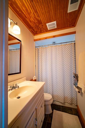 12329 Whitefish Avenue, Crosslake, MN 56442