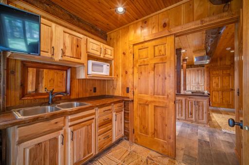 12329 Whitefish Avenue, Crosslake, MN 56442
