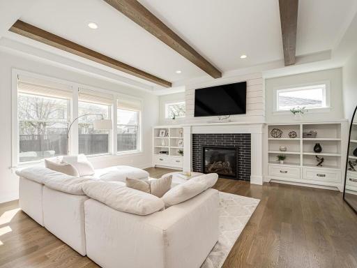 6109 Oaklawn Avenue, Edina, MN 55424