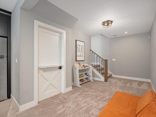 6109 Oaklawn Avenue, Edina, MN 55424