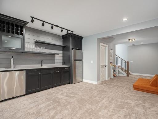 6109 Oaklawn Avenue, Edina, MN 55424