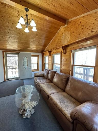 6527 Highway 11, International Falls, MN 56649