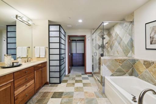 100 3rd Avenue S, 1502, Minneapolis, MN 55401