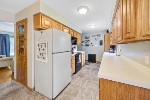 821 Westwood Drive, Faribault, MN 55021