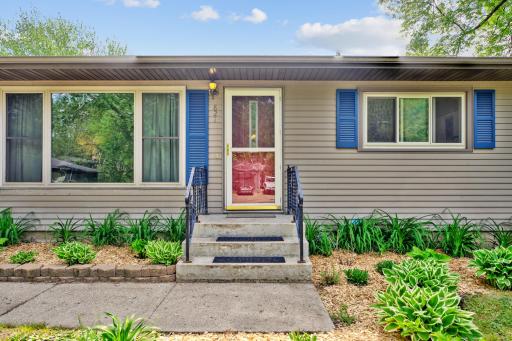 821 Westwood Drive, Faribault, MN 55021