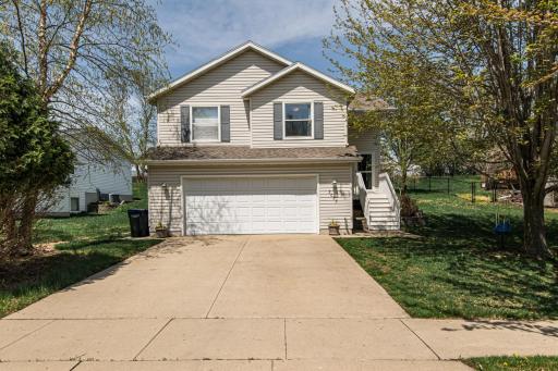 3033 Rose Heights Drive SE, Rochester, MN 55904
