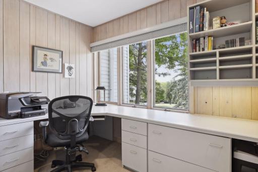 300 Westwood Drive N, Golden Valley, MN 55422