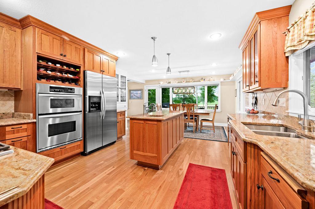 IsleviewRdInterior.jpg