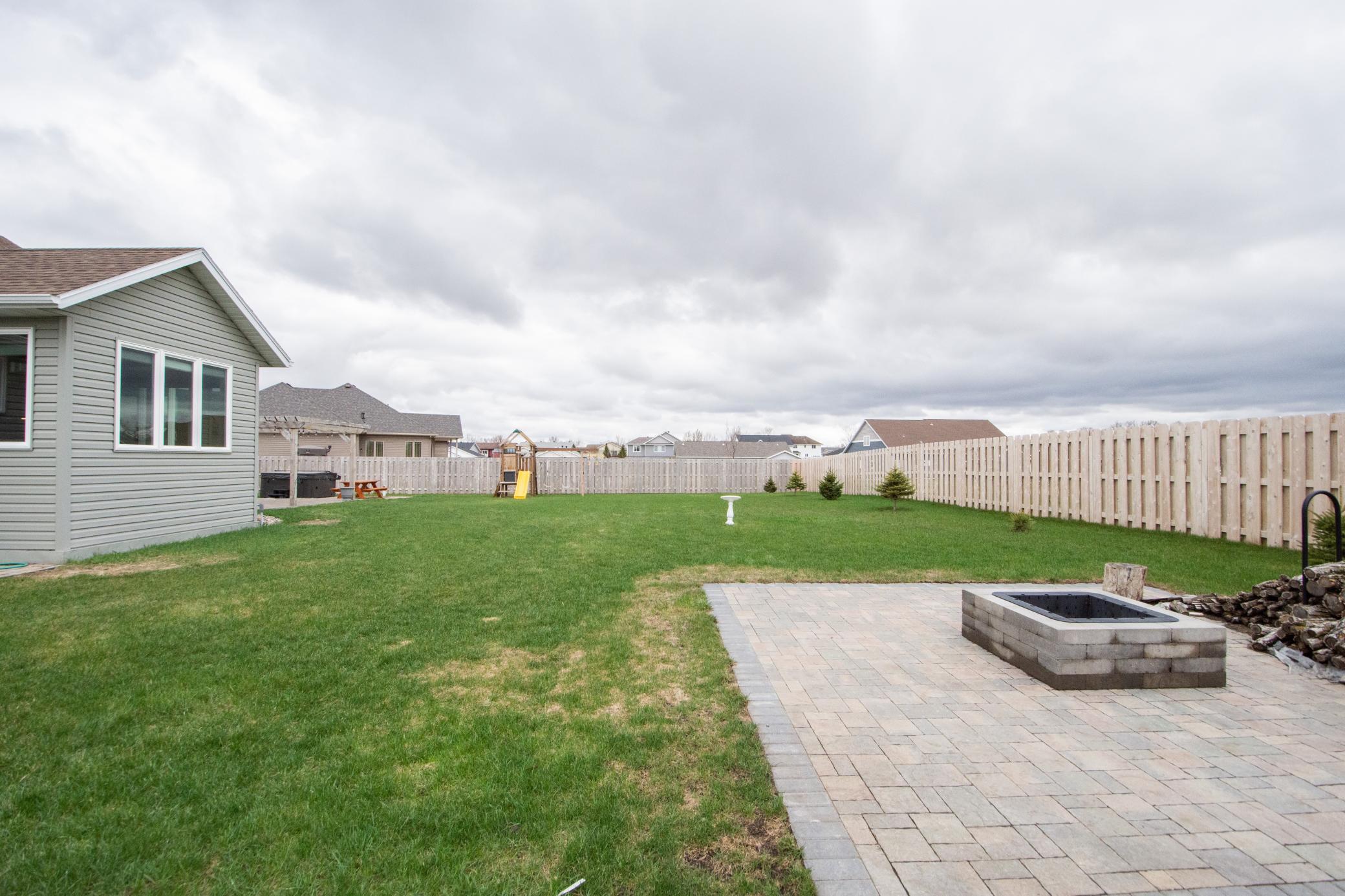 Backyard-5.jpg